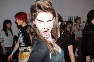Pam Hogg backstage(ftape.com).jpg