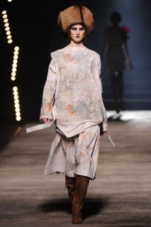 Vivienne Westwood1(vogue.com).jpg