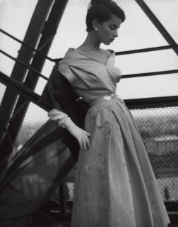 Bambi (Katharina Denzinger), Cocktailkleid von Lindenstaedt & Brettschneider.jpg