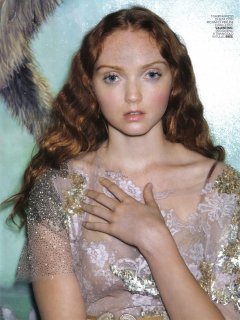 valentino lace1.jpg