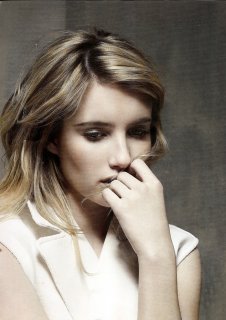 emmarobertsinstylejune2-1.jpg