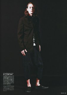 black-comme-des-garcons-editorial-in-sense-magazine-2.jpg