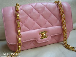 17296158-2.jpg