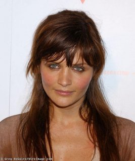 000000009415-helena_christensen-fullsize.jpg