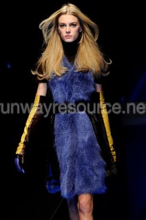 Versace0108.jpg