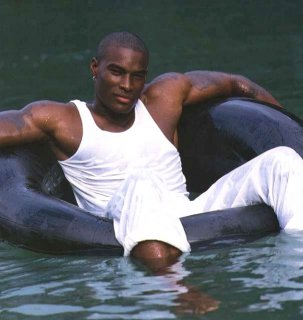 Tyson-Beckford-18.jpg