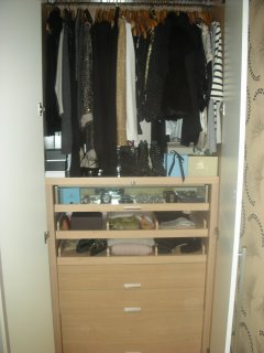 closet 003.JPG