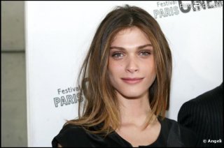441034-elisa-sednaoui-lors-de-la-remise-de-0x414-2-2.jpg