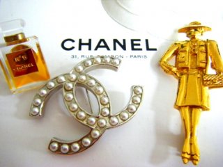 missb_cocobrooch2.jpg