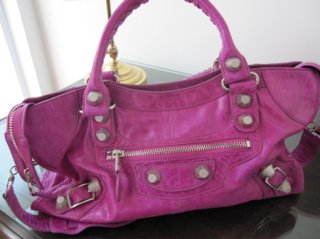 buy&sell magenta.jpg