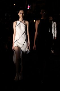 threeASFOUR+Runway+Spring+2011+MBFW+53A1VRBlQyll.jpg