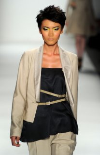 Toni+Francesc+Runway+Spring+2011+MBFW+c9FynNbKfxCl.jpg