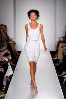 Douglas+Hannant+Runway+Spring+2011+MBFW+7CGZ1txvVxal.jpg