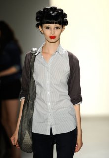 Jeremy+Scott+Runway+Spring+2011+MBFW+lEKEZ7buff2l.jpg