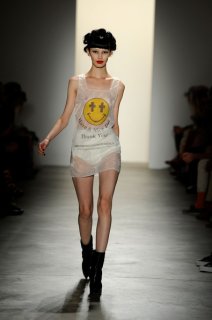 Jeremy+Scott+Runway+Spring+2011+MBFW+NYO_EXLuyGbl.jpg