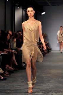 Reed+Krakoff+Runway+Spring+2011+MBFW+eCR1bqfseoal.jpg