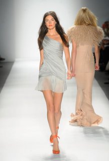 J+Mendel+Runway+Spring+2011+MBFW+oEMCCXXFVKKl.jpg