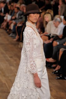 Ralph+Lauren+Collection+Runway+Spring+2011+SA553lz7oETl.jpg
