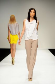 Maria+Grachvogel+Runway+LFW+Spring+Summer+7m55yKhZ2Ntl.jpg