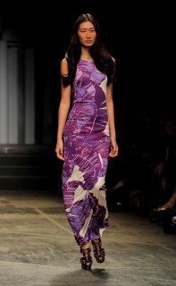 House+Holland+Runway+LFW+Spring+Summer+2011+4L8Ij-5ey3Ul.jpg