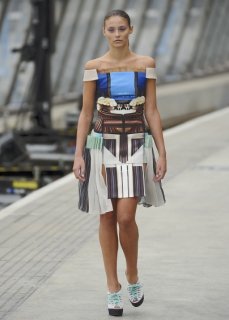 katrantzou_rs11_0088_slideshow_gallery_sfilate.jpg