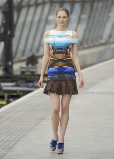 katrantzou_rs11_0099_slideshow_gallery_sfilate.jpg