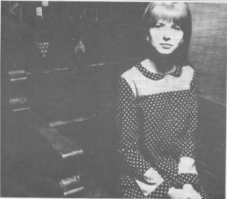 jane asher -  book- in vogue - 60 uears of celebrities and fashion from brit vogue howell.jpg