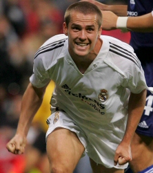 Michael_Owen_celebrating.jpg