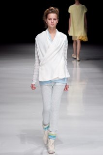 matohu-2011SS_12-thumb-467xauto-34759.jpg