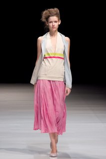 matohu-2011SS_25-thumb-467xauto-34772.jpg