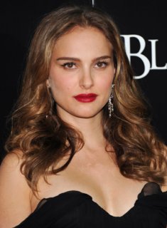 natalie-portman-black-swan-premiere-dior.jpg