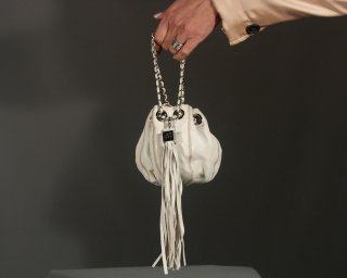 Chanel_white_pouch1.jpg