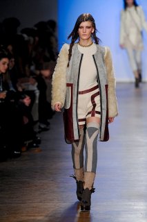 RAG-BONE-FALL-2011-RTW-PODIUM-001_runway.jpg