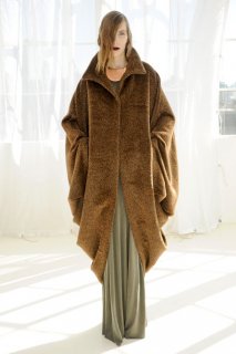 JEREMY-LAING-FALL-RTW-2011-PODIUM-026_runway.jpg