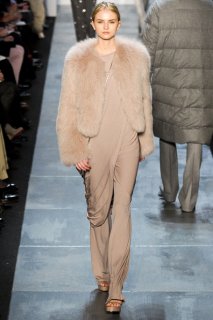 MICHAEL-KORS-FALL-RTW-2011-PODIUM-020_runway.jpg