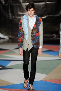 Pedro Frizon @ Amapo FW 2011 (0).jpg