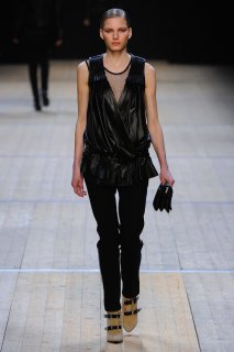 Marique Barbara Bui.jpg