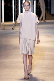 Marique Cacharel 2.jpg