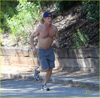 sean-penn-shirtless-jogging-22.jpg