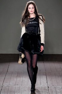 moschino.jpg