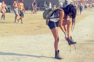dirtgirlshoe.jpg