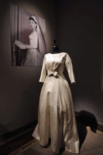 a-h auction wedding gown guardian co uk.jpg