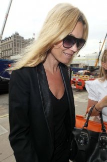 Kate+Moss+Kate+Moss+Runs+Errands+gjSZVtlbif4l.jpg