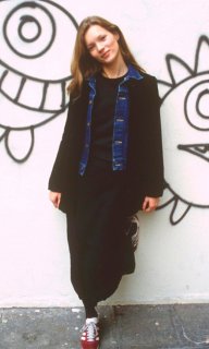 3%20Kate-Moss%20Paris-1993.jpg