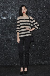 Kiko+Mizuhara+Chanel+Photocall+Paris+Fashion+t3lD5jASOKml.jpg