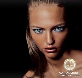 000000087031-sasha_pivovarova-fullsize.jpg