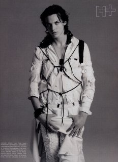 MichaelGandolfi ArenaHommePlusSS03_ phInezVinoodh_01.jpg