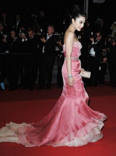 2011-Cannes-Fan-Bingbing-10.jpg
