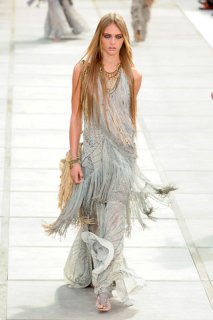 roberto-cavalli-spring-rtw-2011-podium-008_runway.jpg