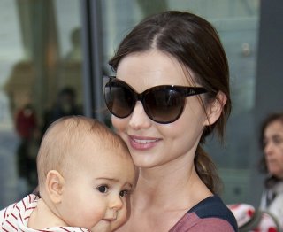 miranda-kerr-arrives-at-h-122.jpg